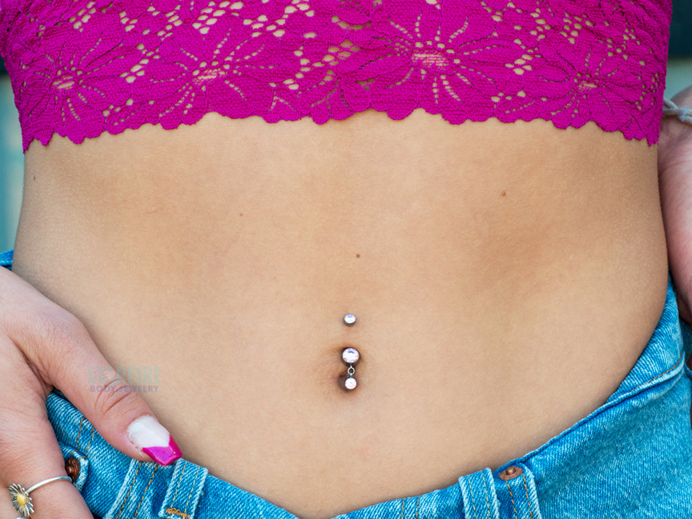 belly button piercing