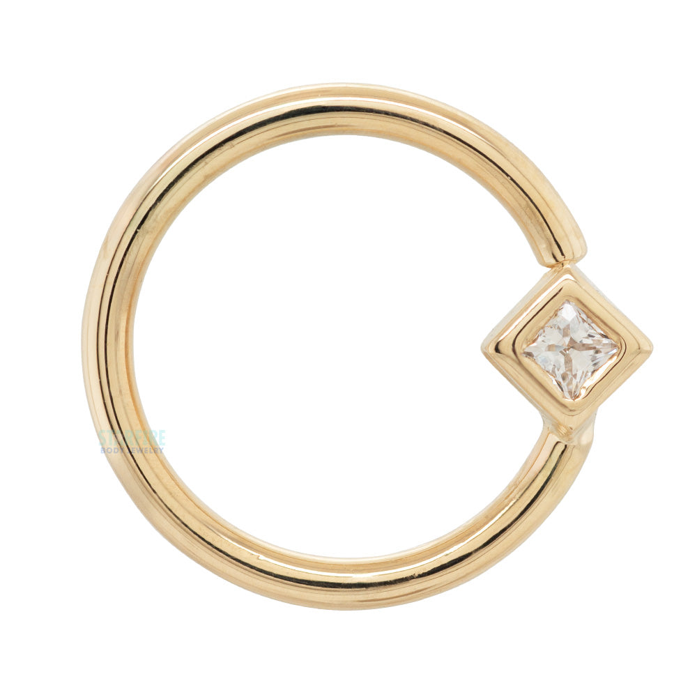 Forward Facing Princess Fixed Bezel Seam Ring (FBR) in Gold with White CZ