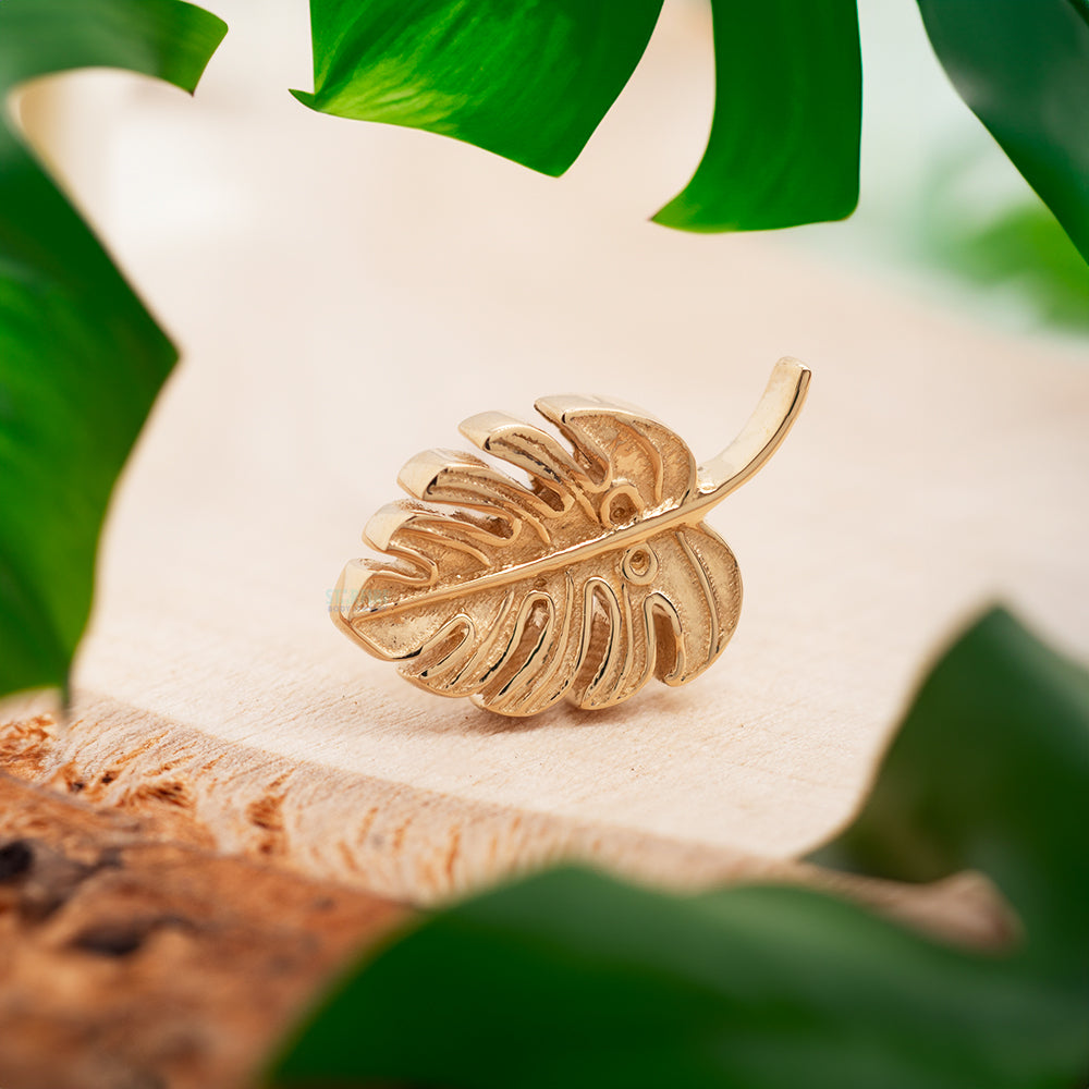 Monstera Leaf Threaded End in Gold