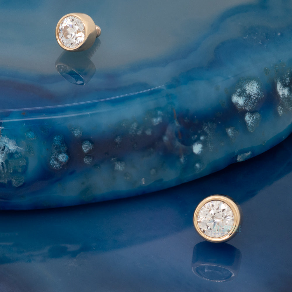 Bezel-Set Threaded End in Gold & Platinum with White CZ