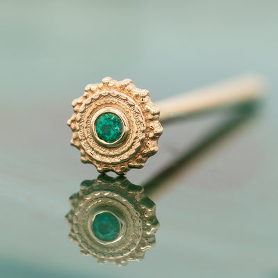 Round Afghan Nostril Screw in Gold with Emerald