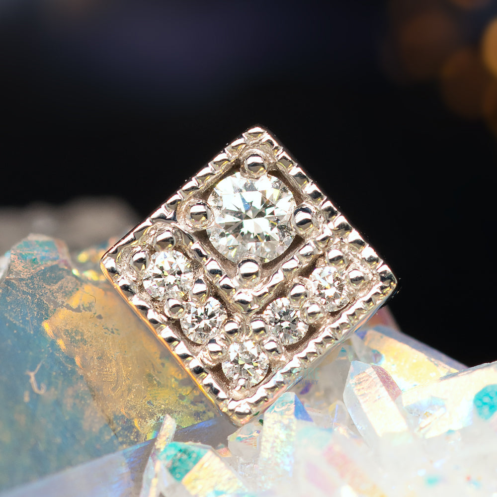 Endymion Square Threaded End in Gold with Diamonds