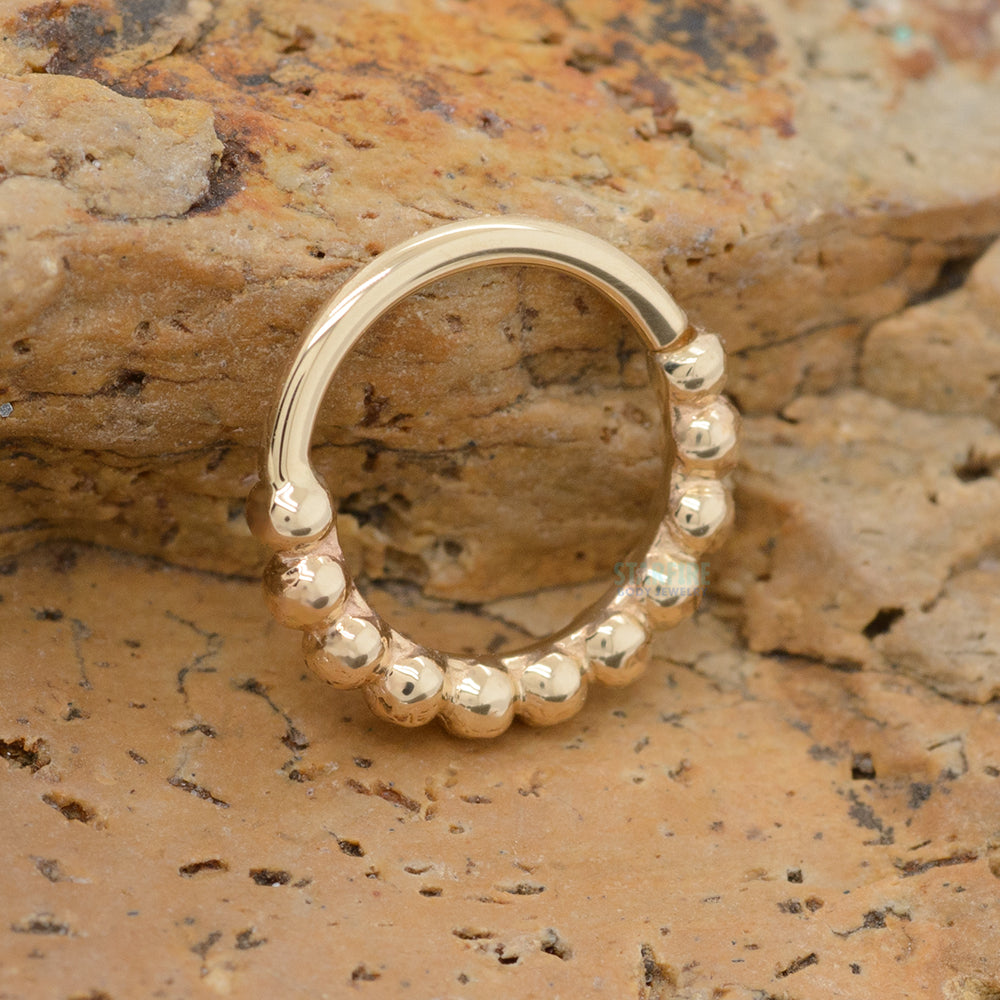 "Oaktier" Seam Ring in Gold & Platinum