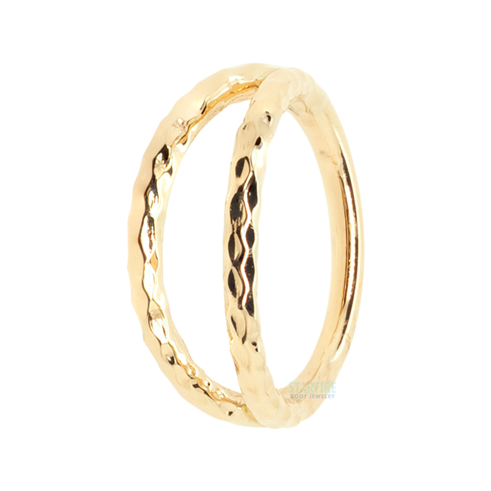 Illusion Hammered Finish Seam Ring in Gold