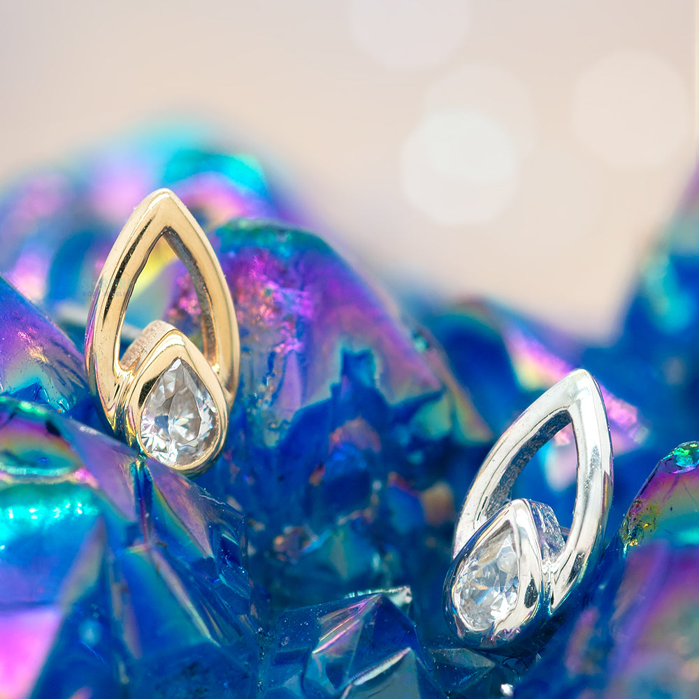 threadless: "Echo" End in Gold with CZ