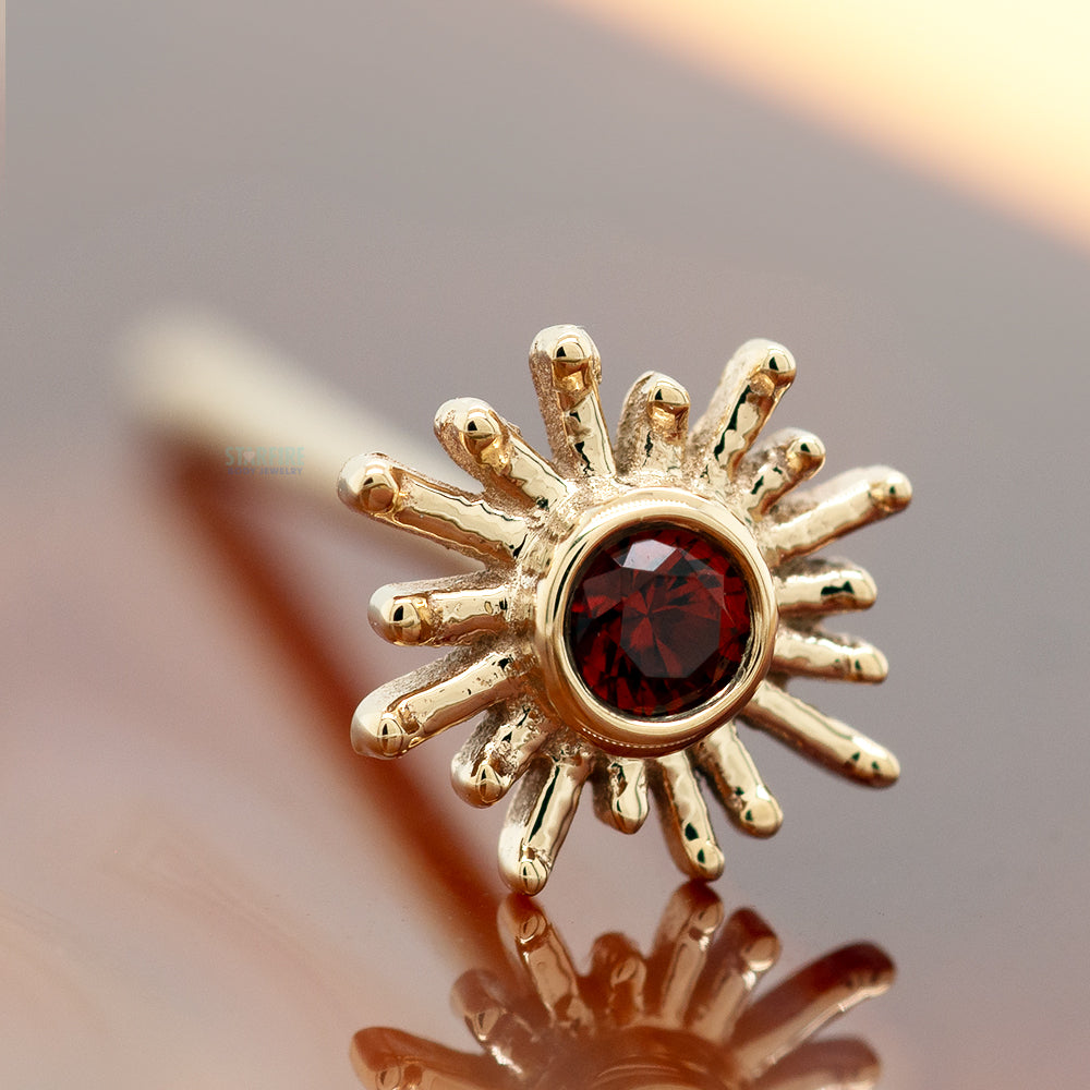 "Sun Ray" Nostril Screw in Gold with Garnet