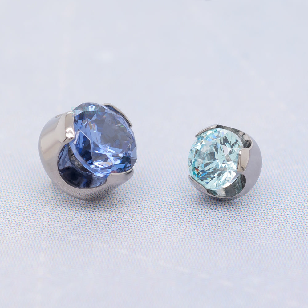 Prong-Set Brilliant Cut Threaded End