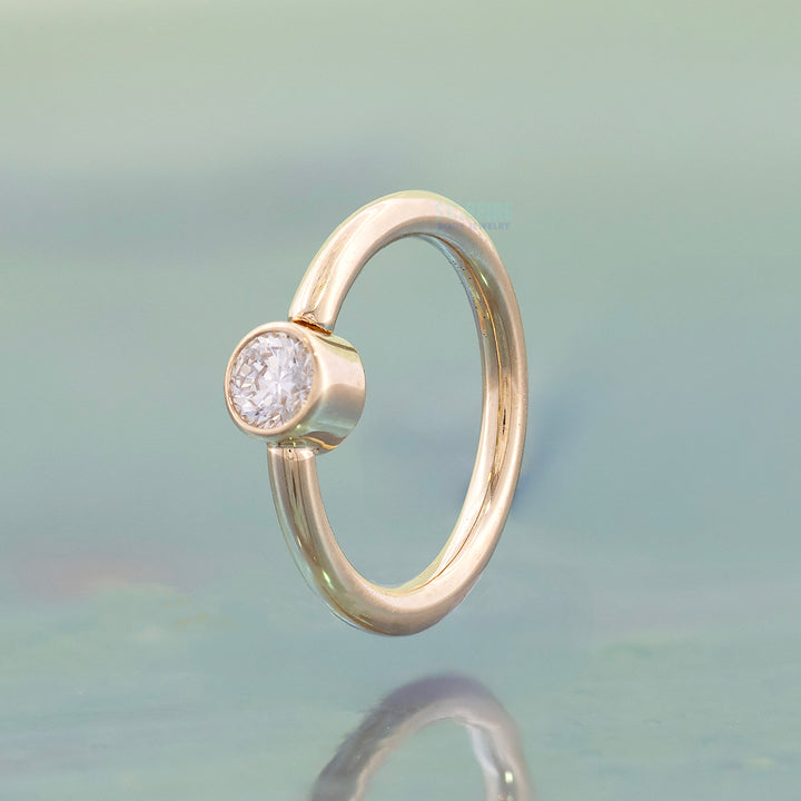 Round Fixed Bezel Seam Ring (FBR) in Gold with Diamond