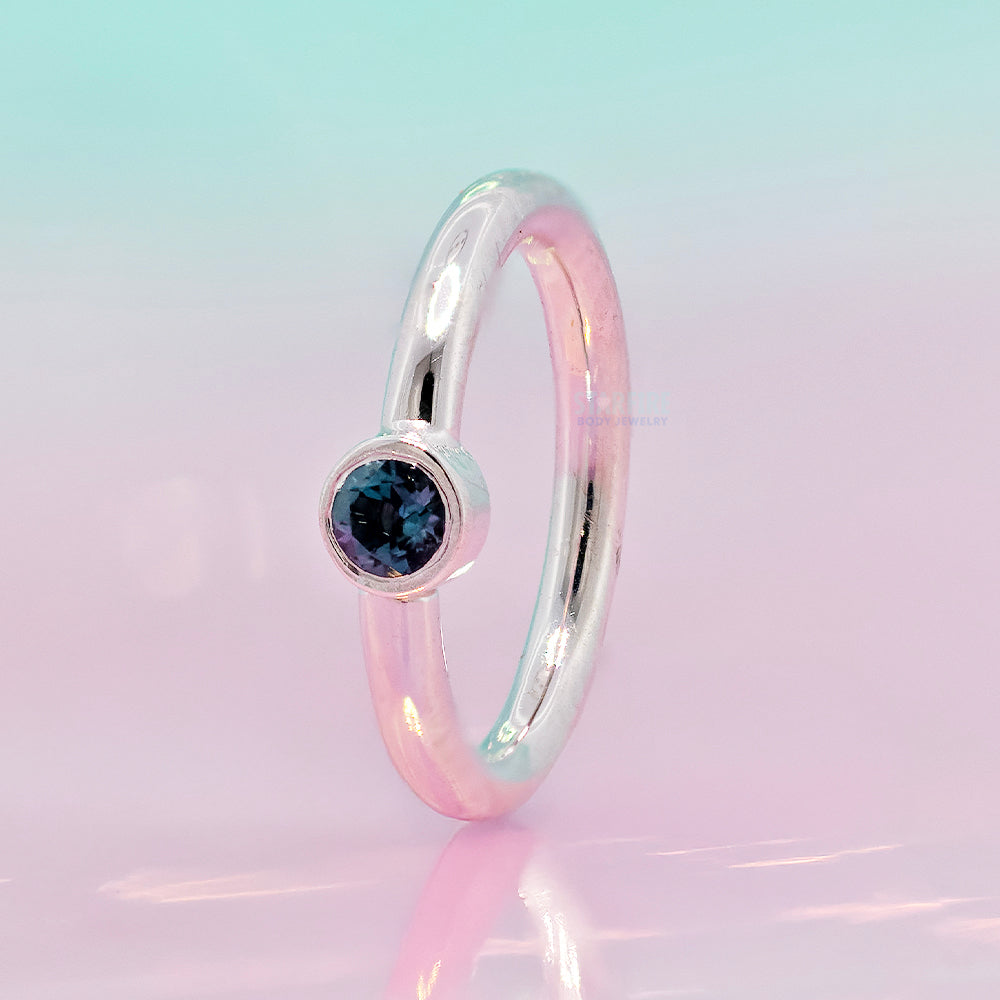 Round Fixed Bezel Seam Ring (FBR) in Gold with London Blue Topaz