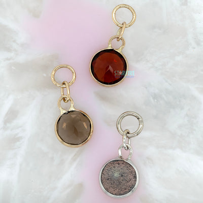 "Brilliant" Charm in Gold with Gemstones