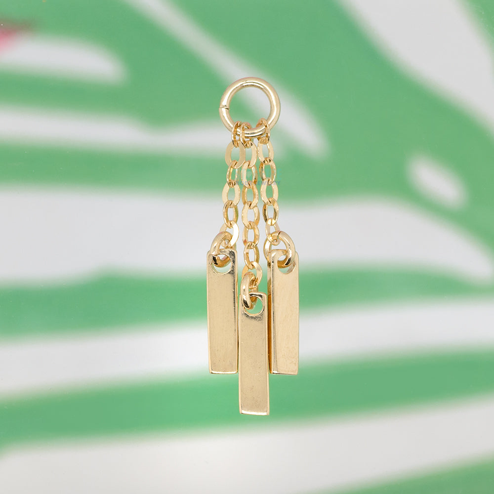"Tres" Chain Charm in Gold