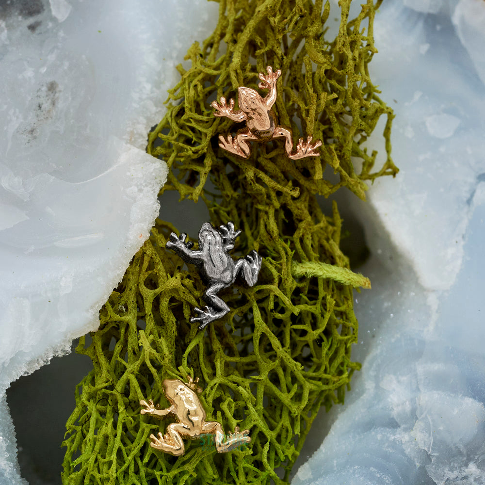 threadless: Tree Frog End in Gold