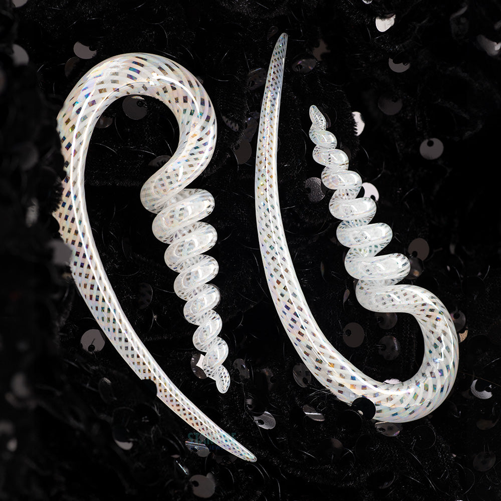 Glass Corkscrew River Talons - Oil Slick White Fishnet