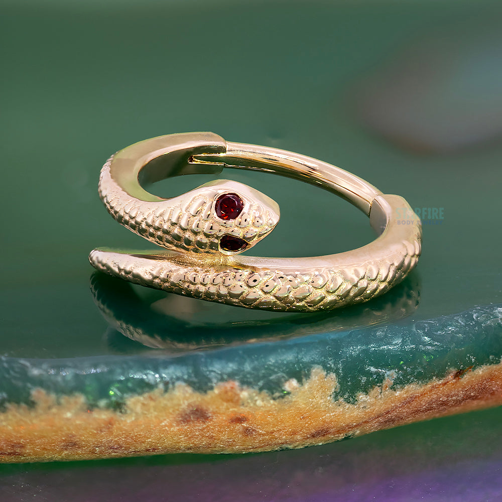 "Cobra" Hinge Ring in Gold & Platinum with Garnet Eyes