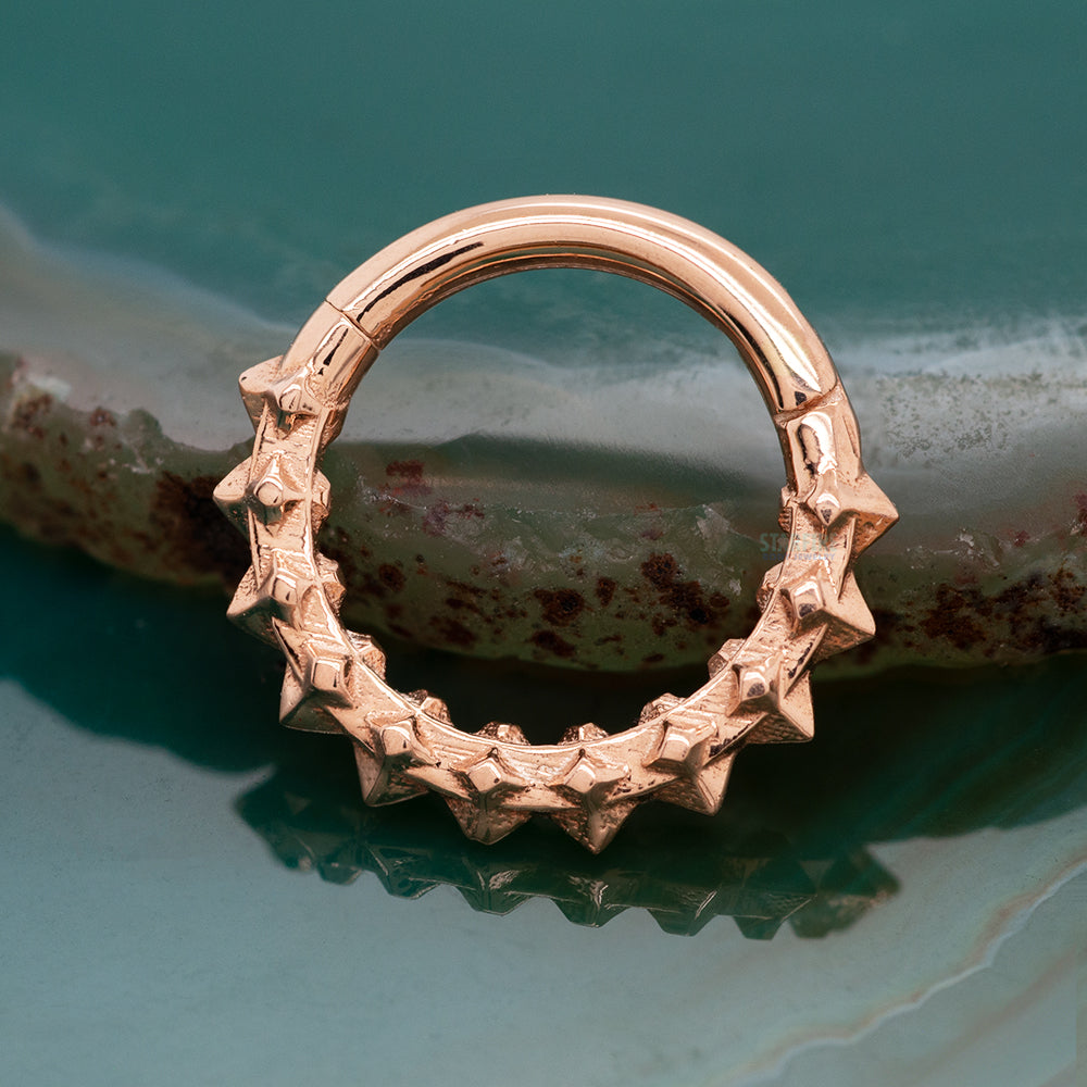 "Sydney" Hinge Ring / Clicker in Gold