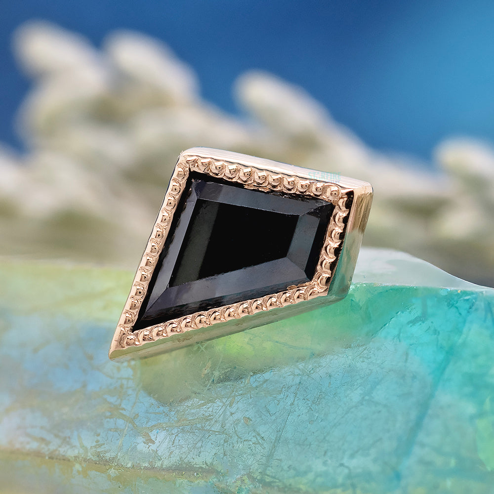 threadless: Tablet Cut Madagascar Sapphire End in Gold - 8.7mm