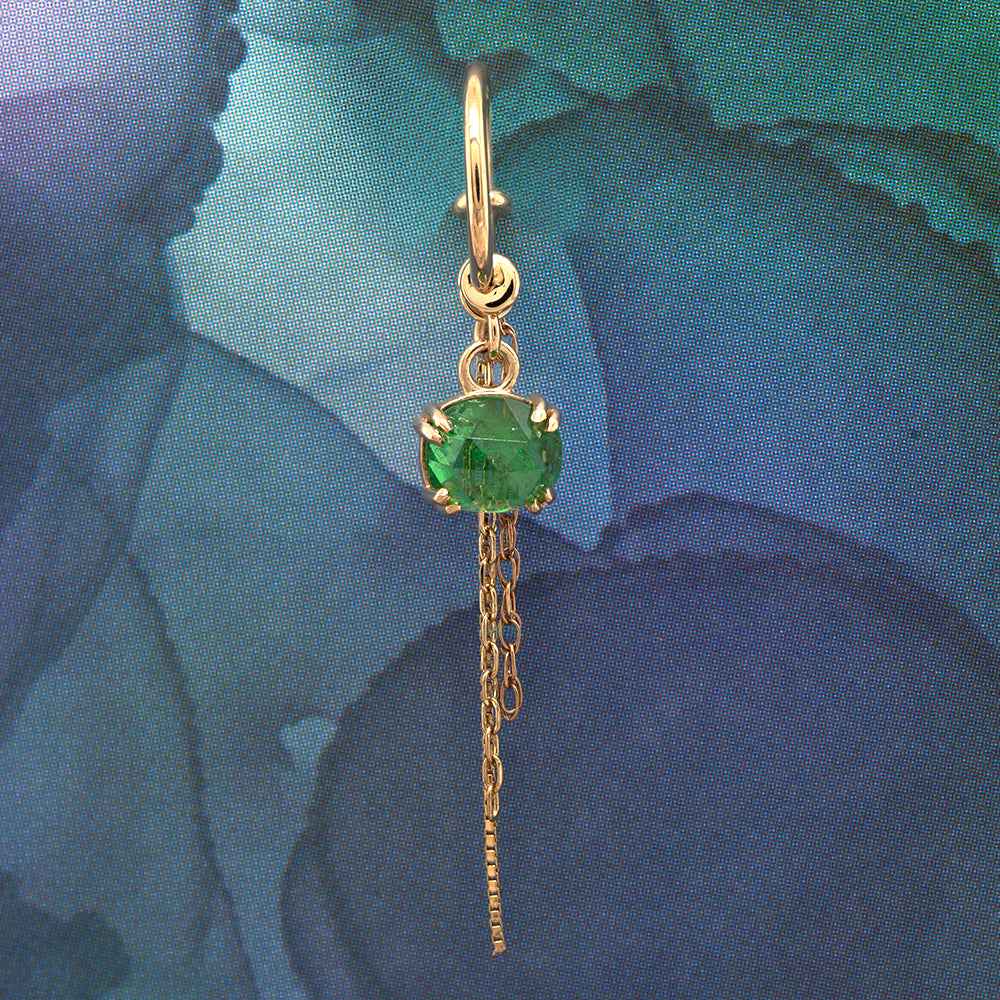 Rose Cut Tsavorite Seam Ring with Chains in Gold