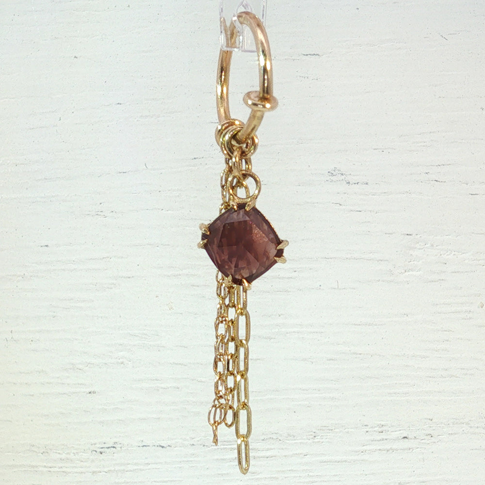 Rose Cut Umba Sapphire Seam Ring with Chains in Gold - 6mm