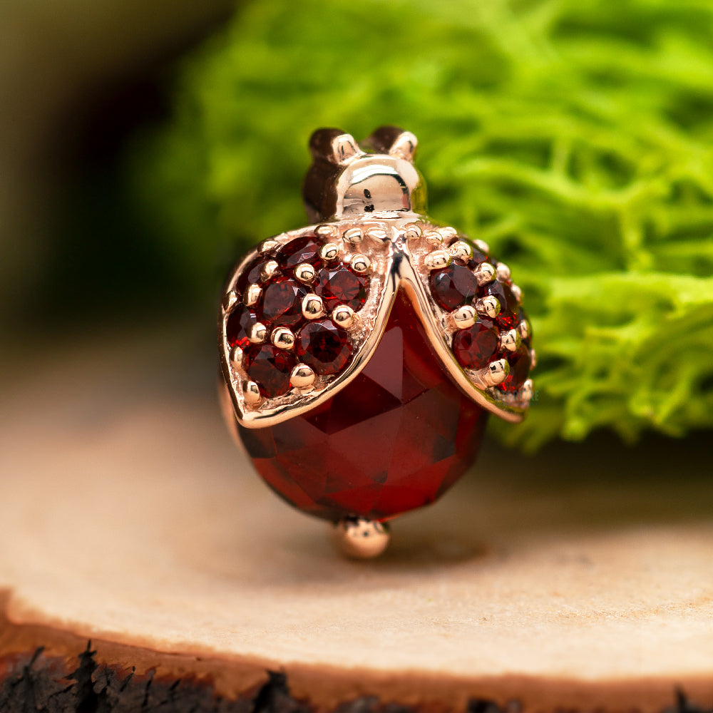 "Lady Bird Beetle" Threaded End in Gold with Garnets