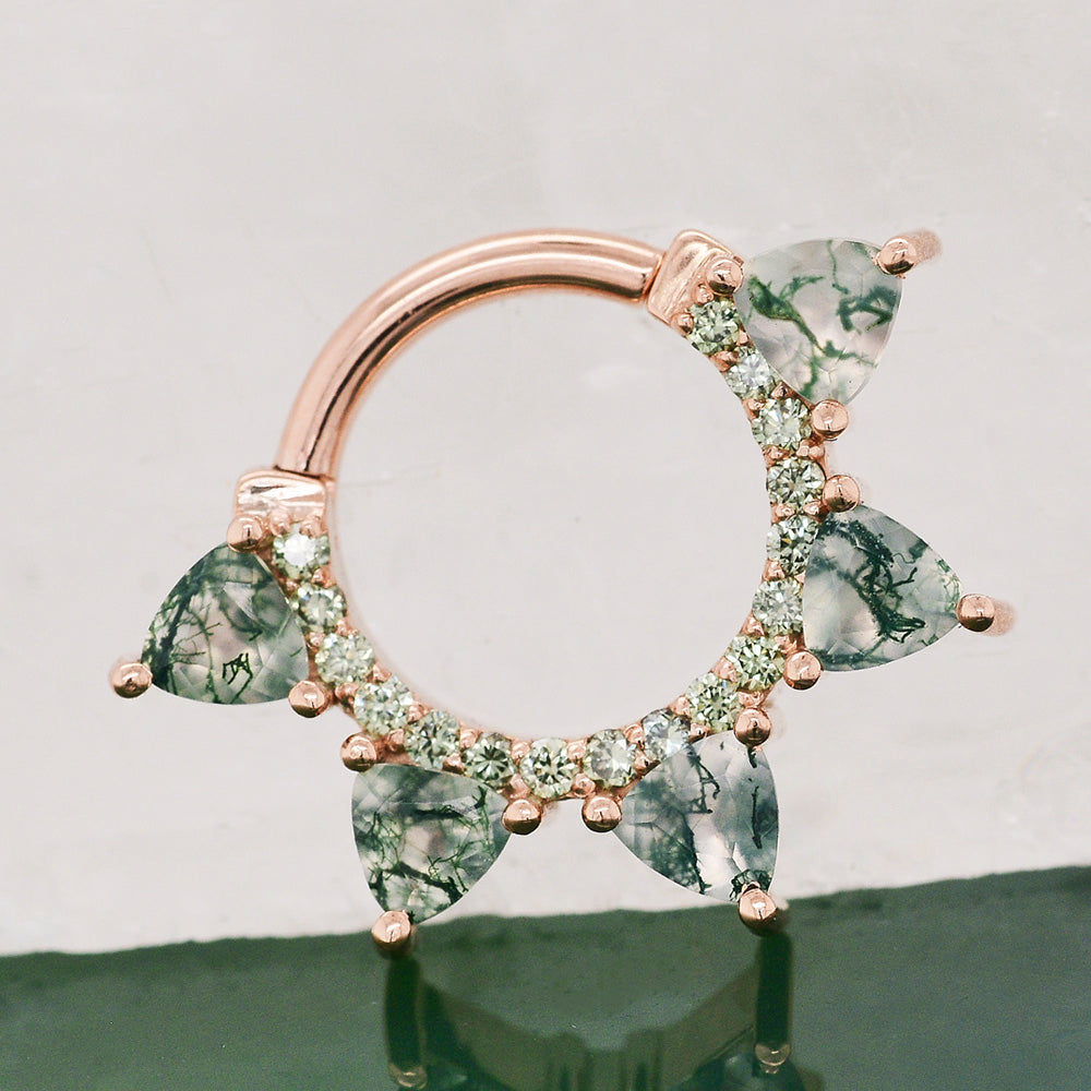 "Alpha" Hinge Ring in Gold with Moss Agate & Pine Green Diamonds