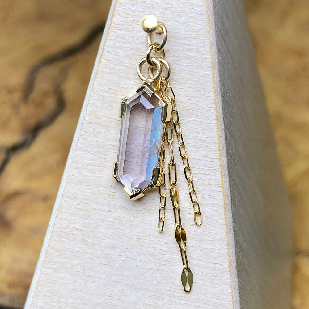 Geometric Cut Umba Sapphire Chain Charm in Gold - 12.5mm