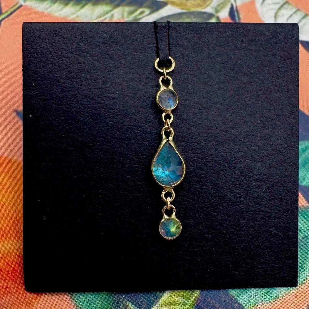 "Who's Drip" Chain Charm in Gold with Gemstones