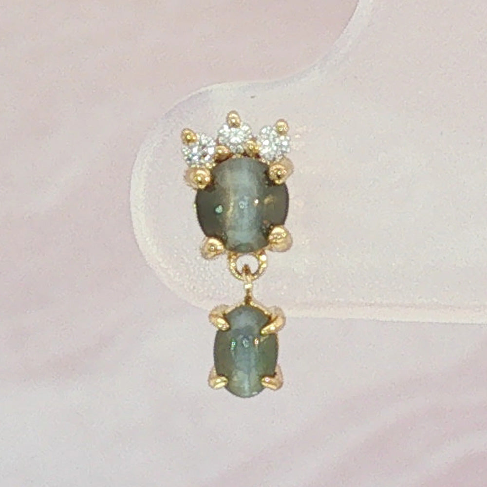 threadless: Cat's Eye End with Dangle in Gold with Alexandrite