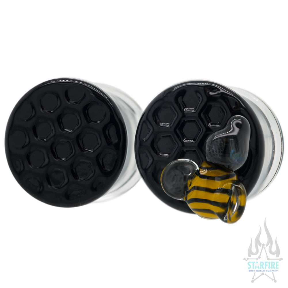 Honeycomb Texture Glass Plugs with 1 Bee