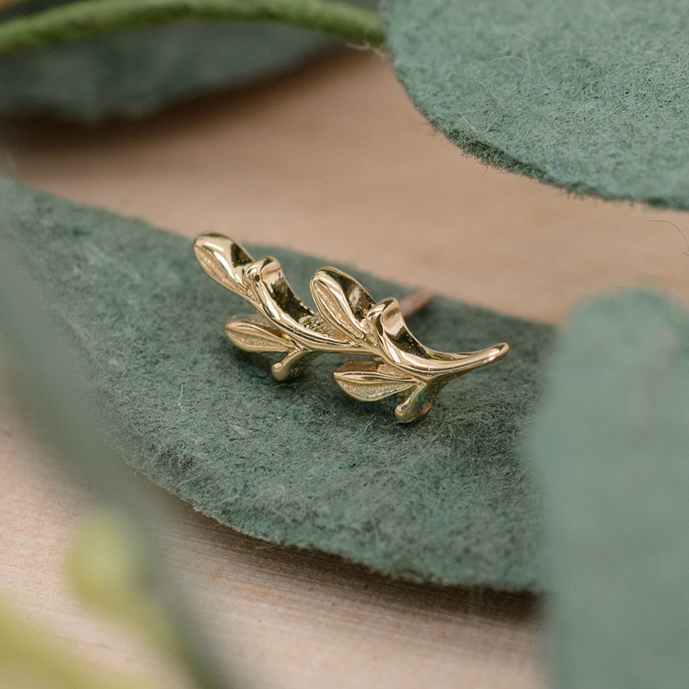 "Amity" Tiny Threaded End in Gold & Platinum